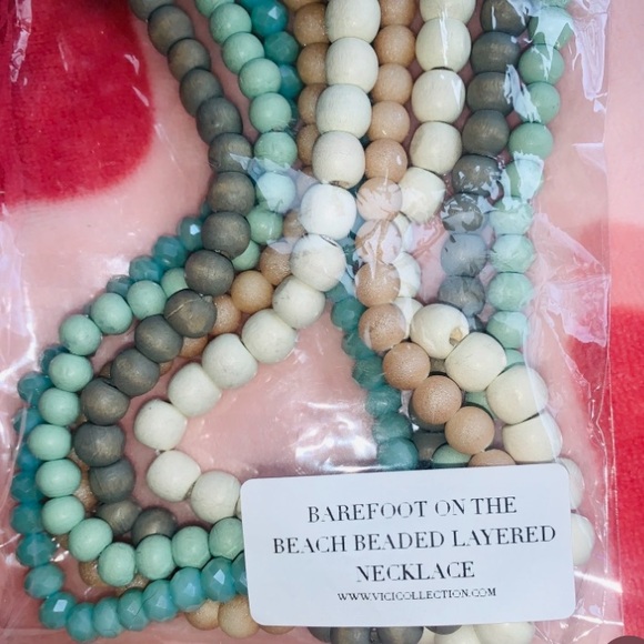 NIB VICI BAREFOOT 🦶 ON THE BEACH 🏝️ BEADED LAYERED NECKLACE, OS, BNIB - Picture 3 of 3